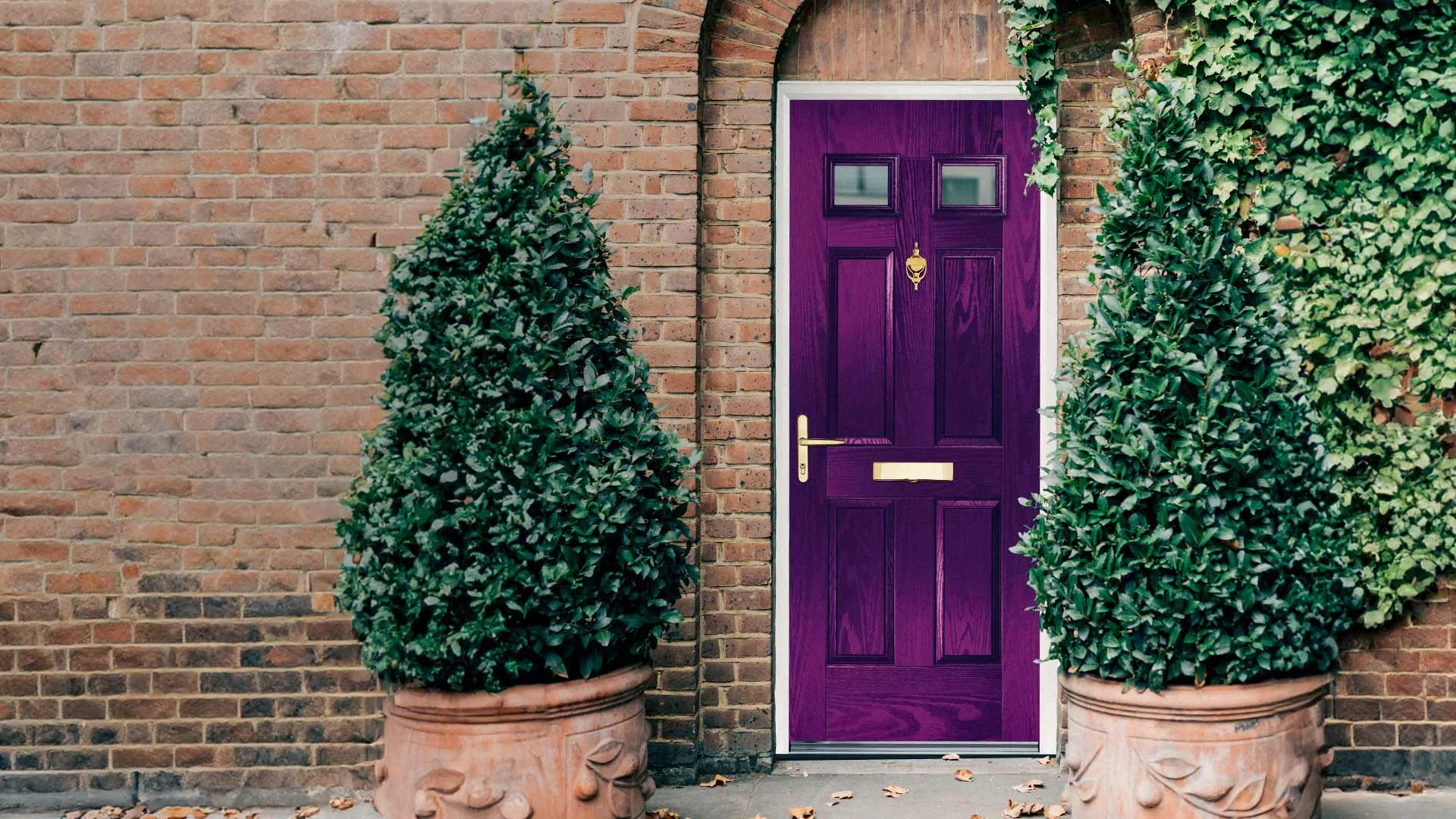 Classic44 Grandis44 Collection — tall door entrance